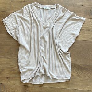 Charlotte Avery oversized drapey dolman tee. Small